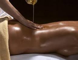 tratamiento-contracturas-masaje-erotico-blog-masajeshotel